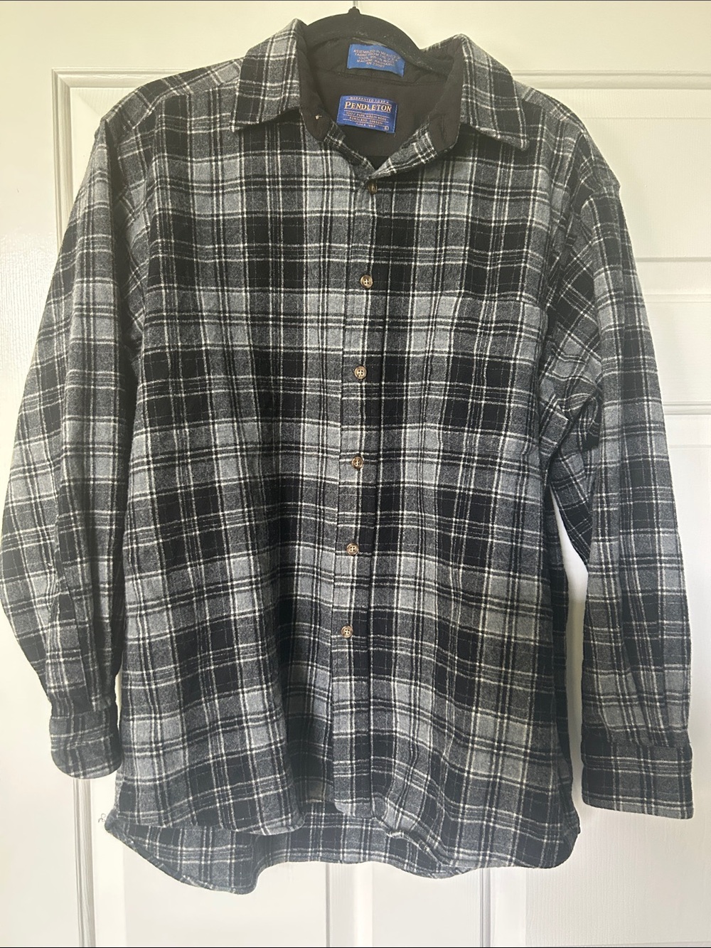 Pendleton Men’s Lumberjack Wool Flannel Plaid Button Up Shirt -Black Gray -SizeL